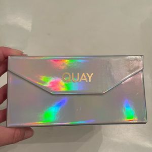 Quay Iridescent Four Piece Fold Up Case